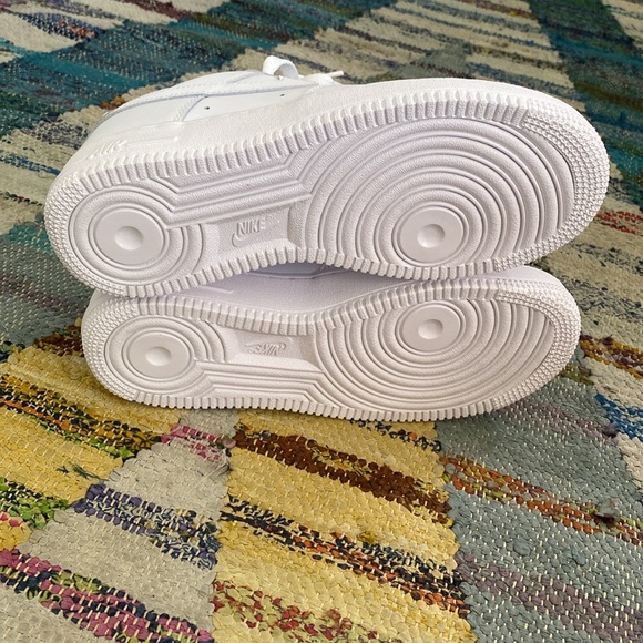 Nike Air Force 1 - Picture 5 of 6